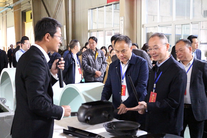 新津區(qū)政協(xié)&ldquo;科創(chuàng)中國&rdquo;試點城市建設 調(diào)研組&mdash;&mdash;調(diào)研魯晨新材活動圓滿完成